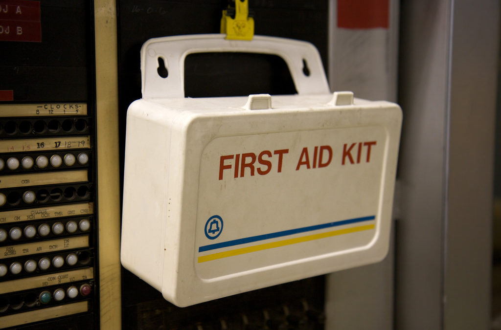 The 10 Things You MUST Have In Your First Aid Kit